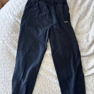 ALO Yoga Accolade black sweatpants in Medium